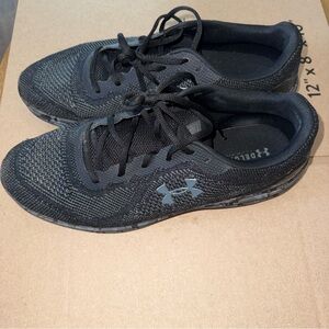 Under Armour Liquify Black Running Shoes Size 14